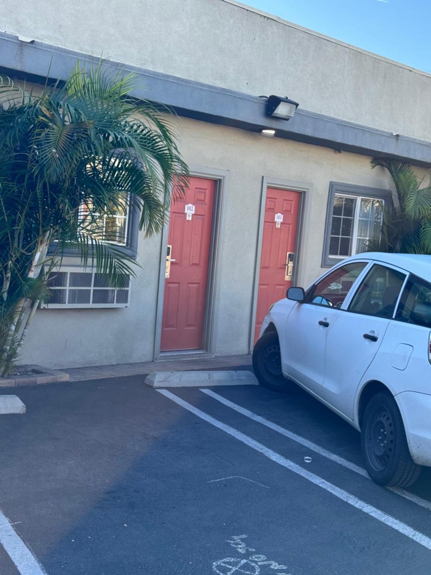 La Cienega Inn Motel 洛杉矶 外观 照片